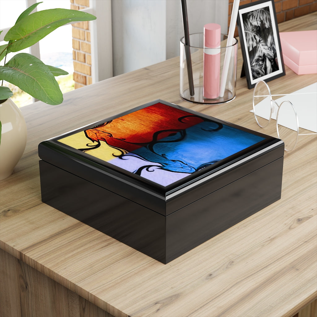 The Lady Jewelry Box